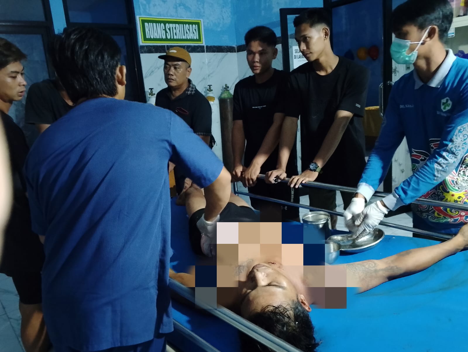 Timpah, Pemuda Datangi Pesta Dapat Tiga Tusukan