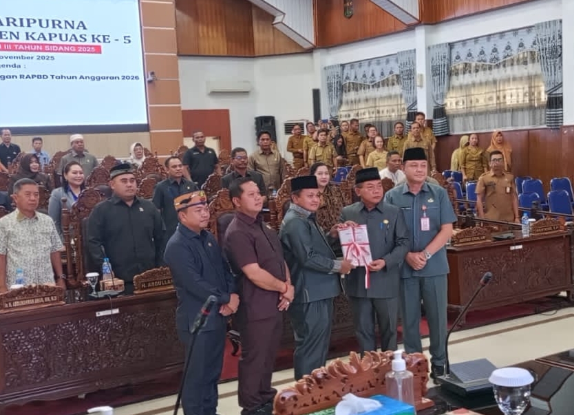 Paripurna, Bupati Sampaikan Nota Keuangan