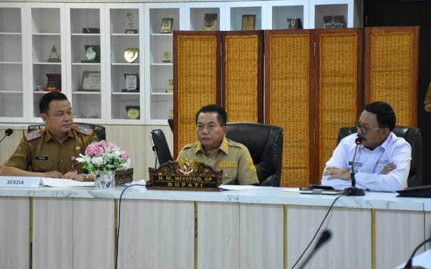 Pemda Pasilitasi Sengketa Lahan Plasma