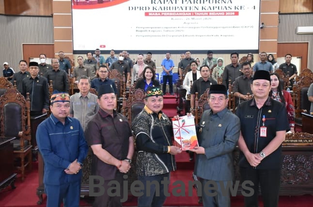 Paripurna, LKPJ Bupati TA 2025 Dan 10 Reperda