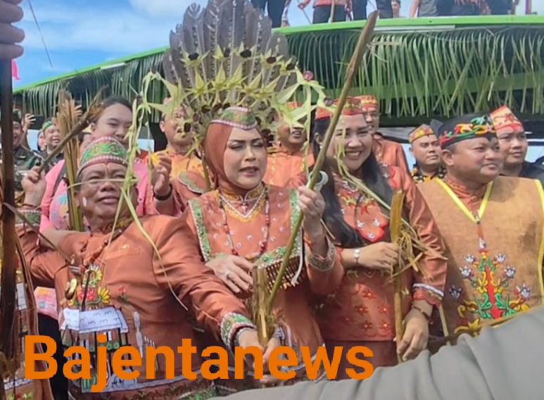 Budaya Dayak Ngaju, Kapuas Gelar Tradisi Banama Hai Dan Perang Air
