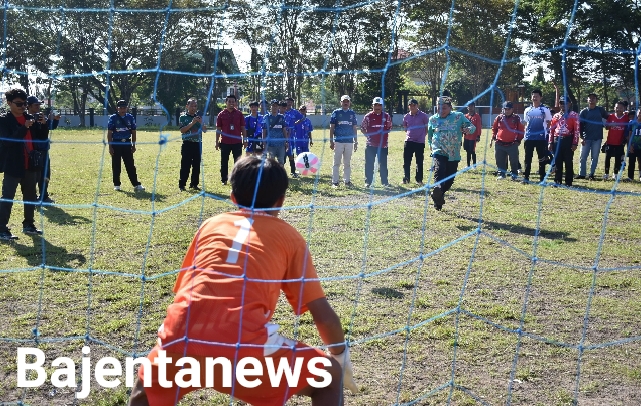 Bupati Buka Turnamen Piala Kadisdik Seri lV Tahun 2026