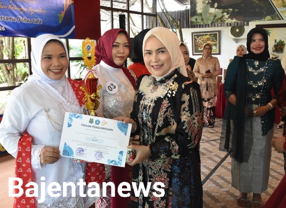 Hj. Siti Saniah Wiyatno Hadiri Lomba membaca di D’Silva