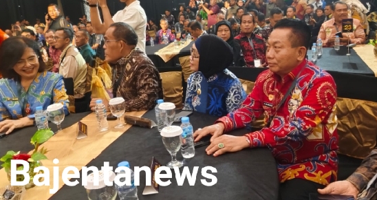 Bupati Hadiri Malam Apresiasi Pemda Berprestasi