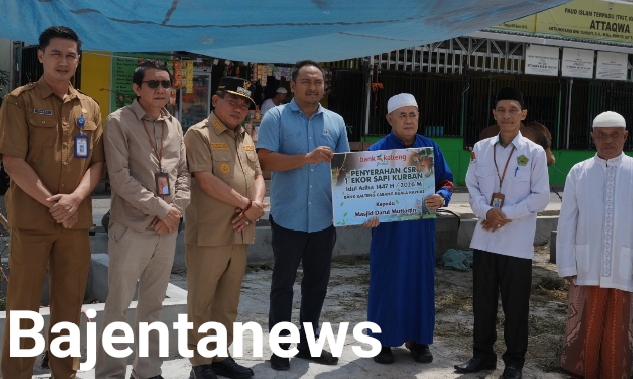MASJID DARUL MUTTAQIN TERIMA BUPATI & KEPALA CABANG BANK KALTENG