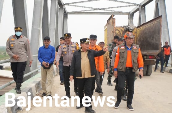 BUPATI TINJAU LOKASI KARHUTLA, FASILITAS PENDIDIKAN TERDAMPAK KEBAKARAN, SERTA INFRASTRUKTUR JEMBATAN DESA
